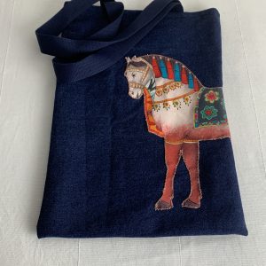 Un joli tote bag en toile de jean et un cheval indien