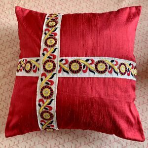Taie de coussin en soie sauvage  rouge doublée en coton